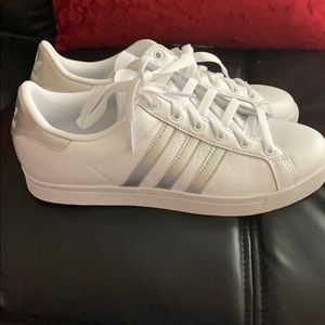 Adidas Coast Star silver & white sneakers